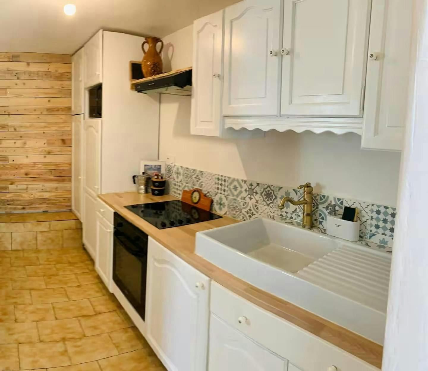 Le Coccoon Ain Apartment Virignin Bagian luar foto