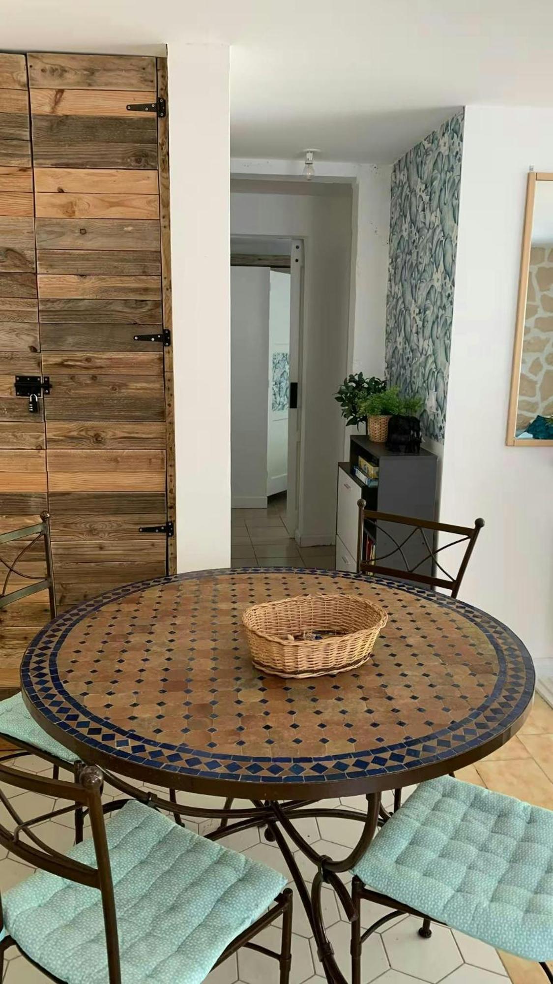 Le Coccoon Ain Apartment Virignin Bagian luar foto